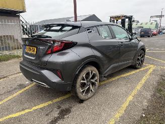 Toyota C-HR 2.0 Hybrid TeamNL picture 5