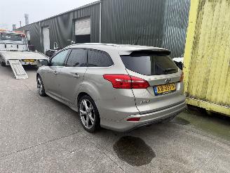 Ford Focus Wagon 1.0 Titanium picture 3