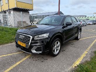 skadebil auto Audi Q2 30 TFSI S Edition 2020/10