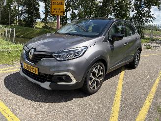 krockskadad bil auto Renault Captur 1.3 TCe Intens 2019/10
