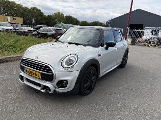 Damaged car Mini Cooper 1.5 JCW N.A.P Panorama 2020/4