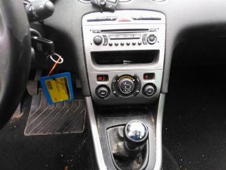 Peugeot 308 308 SW (4E/H), Combi 5-drs, 2007 / 2014 1.6 VTI 16V picture 20