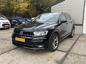  Volkswagen Tiguan 1.4 TSI ACT R-line Panoramadak Origineel NL! 2017/1