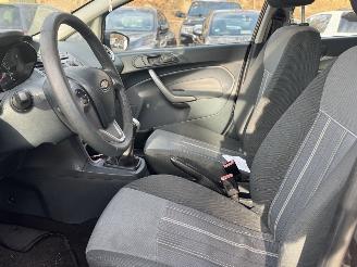 Ford Fiesta 1.25 Trend Airco gebruikerssporen! picture 15