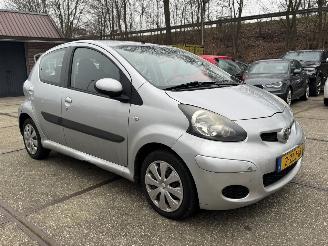 Toyota Aygo 1.0 Airco 5drs rijdbaar! picture 10