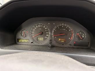 Volvo S-60 2.0T MOMENTUM AUTOMAAT! RIJDBAAR picture 22