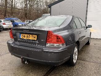 Volvo S-60 2.0T MOMENTUM AUTOMAAT! RIJDBAAR picture 9