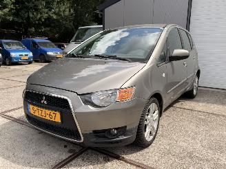 Avarii autoturisme Mitsubishi Colt 1.3 Instyle Automaat Airco Rijdbaar! 2010/1