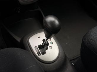 Toyota Yaris 1.3 semi-automaat, rijdbare schade picture 24