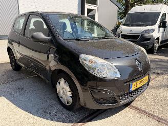 Renault Twingo 1.2 Airco ! Volledig rijdbaar! APK picture 5