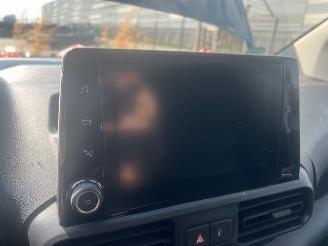 Opel Combo Automaat met navigatie  EURO6 picture 13