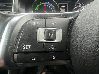 Volkswagen Golf GTE automaat nette auto picture 14