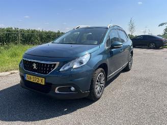 Unfallwagen Peugeot 2008 Blue lion edition AUTOMAAT 2017/3