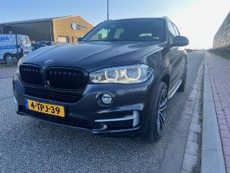 krockskadad bil auto BMW X5 xDrive30d High executive 7 persoons PANO 2014/4