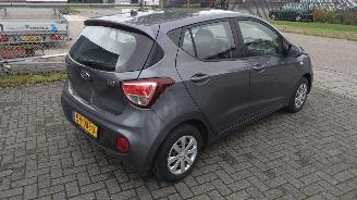 Hyundai I-10 1.0i Comfort deluxe 17000 km mooie auto! picture 5