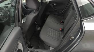 Volkswagen Polo 1.0 Highline mooie auto 164dkm !! picture 18