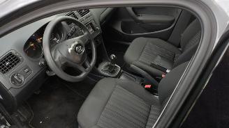 Volkswagen Polo 1.0 Highline mooie auto 164dkm !! picture 14