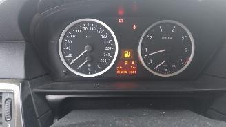 BMW 5-serie 530i executive ,rijdt goed ,gebruikersschade! picture 13