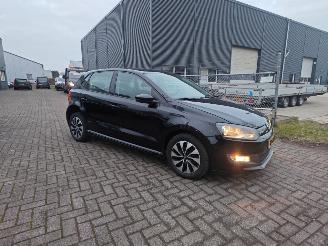 Schadeauto Volkswagen Polo 1.4 tdi luxe uitvoering weinig schade 2015/1
