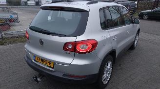Volkswagen Tiguan 1.4TSI Comfort en Design 4 Motion lichte schade picture 7