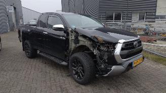 Auto incidentate Toyota Hilux 2.4 d-4d XC Proffesional 87 km super mooi auto! 2021/1