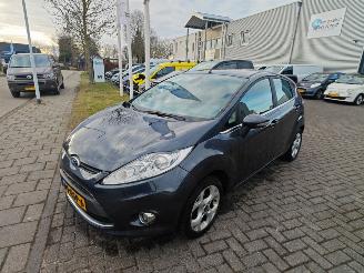 Ford Fiesta 1.4 Titanium met kleine schade picture 6