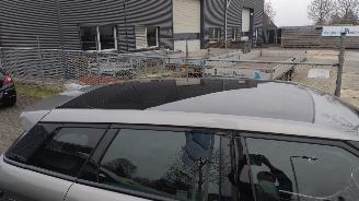 Land Rover Range Rover Evoque 2.0 TD$ HSE DYnamic Pano 95000 kn MAP mooie auto! picture 11