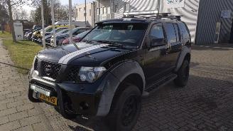 Nissan Path-finder 2.5 DCI BAD ASS Edition Grijs kenteken beest van een auto picture 3
