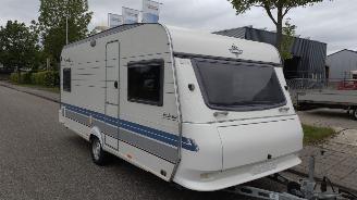  Hobby Premium 495 Exclusive Mooie indeling geen schade van particulier met voortent 1998/1