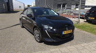 Schadeauto Peugeot 208 E electric Active 60.000 km! Weinig schade normaal rijdbaar! 2020/1