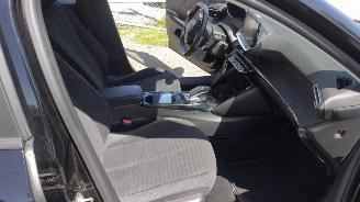 Peugeot 208 E electric Active 60.000 km! Weinig schade normaal rijdbaar! picture 19