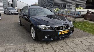 skadebil auto BMW 5-serie Touring 520i High Executive M-sport Leer Pano supermooie auto 2015/1