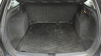 Seat Ibiza 1.2 tdi gewwon rijdbaar picture 17