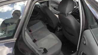 Seat Ibiza 1.2 tdi gewwon rijdbaar picture 18
