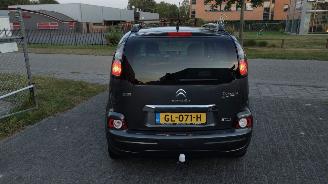 Citroën C3 picasso 1.2 Exclusive Mooie auto Lichte schade picture 6