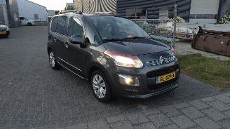 Coche accidentado Citroën C3 picasso 1.2 Exclusive Mooie auto Lichte schade 2015/1