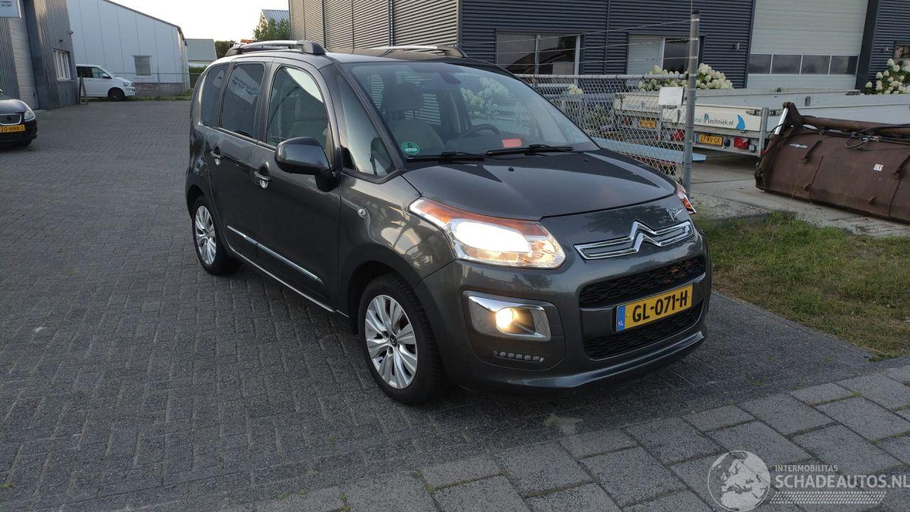 Citroën C3 picasso 1.2 Exclusive Mooie auto Lichte schade