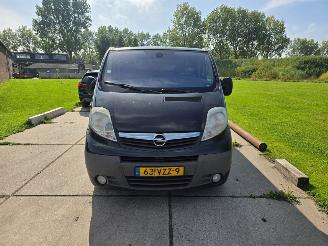 Vaurioauto  passenger cars Opel Vivaro 2.0 CDTI 2009/5