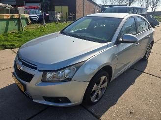 krockskadad bil auto Chevrolet Cruze  2010/4
