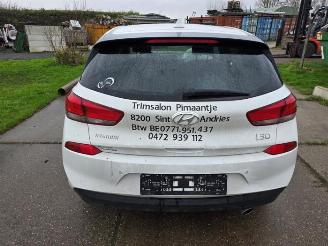Hyundai I-30 i30 (PDEB5/PDEBB/PDEBD/PDEBE), Hatchback, 2016 1.0 T-GDI 12V picture 5