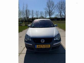 Salvage car Volkswagen Polo Polo IV (9N1/2/3), Hatchback, 2001 / 2012 1.4 16V 2006/10