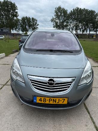 Damaged car Opel Meriva B 1.4 turbo Ecotec 2011/1