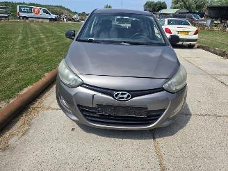 uszkodzony samochody osobowe Hyundai I-20  2012/8