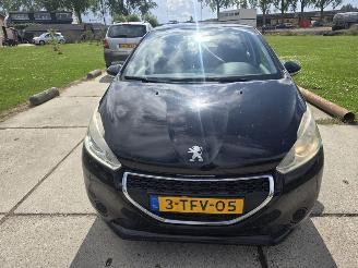  Peugeot 208 1.2vti 2013/1