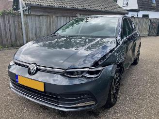 Volkswagen Golf 1.5 E.TSI AUTOMAAT picture 3