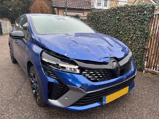 Schadeauto Renault Clio 1.6 E FULL-HYBRID ESPERIT-ALPINE 145 2024/8
