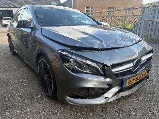 Damaged car Mercedes AMG CLA  45 AMG  4-MATIC 381 PK AUTOMAAT PANORAMA 2017/3