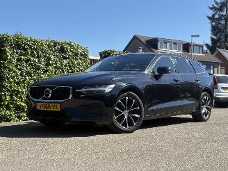 Volvo V-60 2.0 V60 Momentum Advantage AUTOMAAT 174PK picture 2