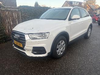 damaged passenger cars Audi Q3 1.4 TFSI 150 PK AUTOMAAT PANORAMA 2016/6