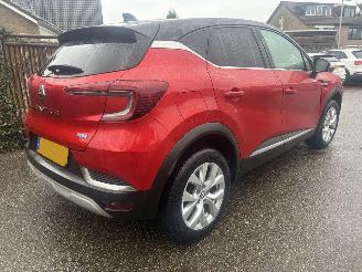 Schadeauto Renault Captur 1.6 E-Tech Hybrid 145 Intens AUTOMAAT PANORAMA 2022/11
